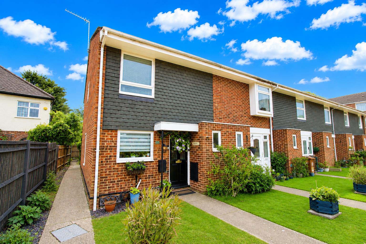 3 bed property in St. James Road, Sutton
